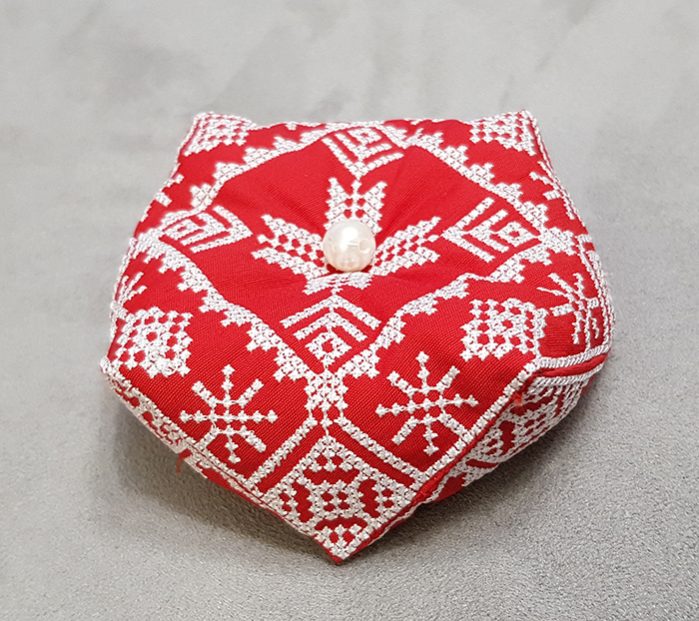 Эта вещица универсальна