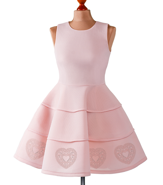 Дизайн машинной вышивки Кружевное сердечко