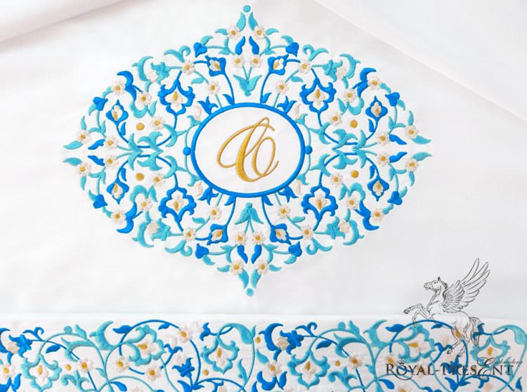 Дизайн машинной вышивки Голубое восточное обрамление для монограммы