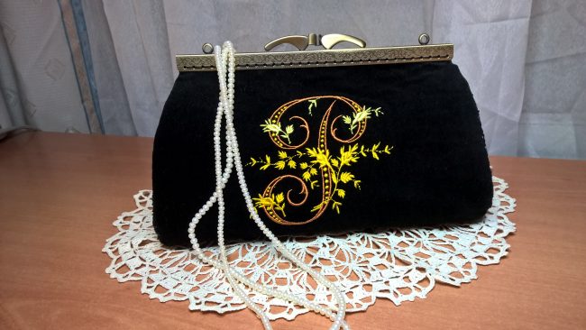 Дизайн машинной вышивки Монограмма Винтажная буква Р