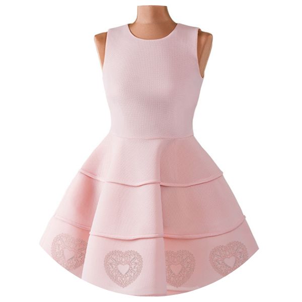 dizain-mashinnoi-vyshivki-kruzhievnoie-sierdiechko