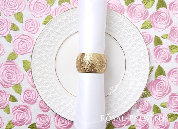 Дизайн машинной вышивки Фрагмент для бордюра из роз